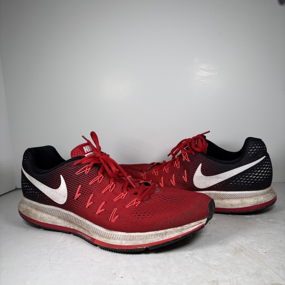 Size 13 Nike Air Zoom Pegasus 33 University Red Sneakers 831352-601